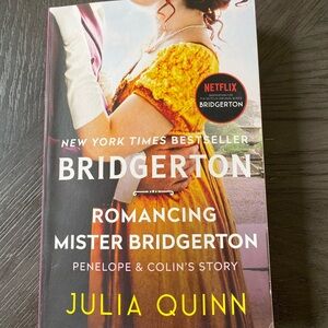 Bridgerton: Romancing Mister Bridgerton Book